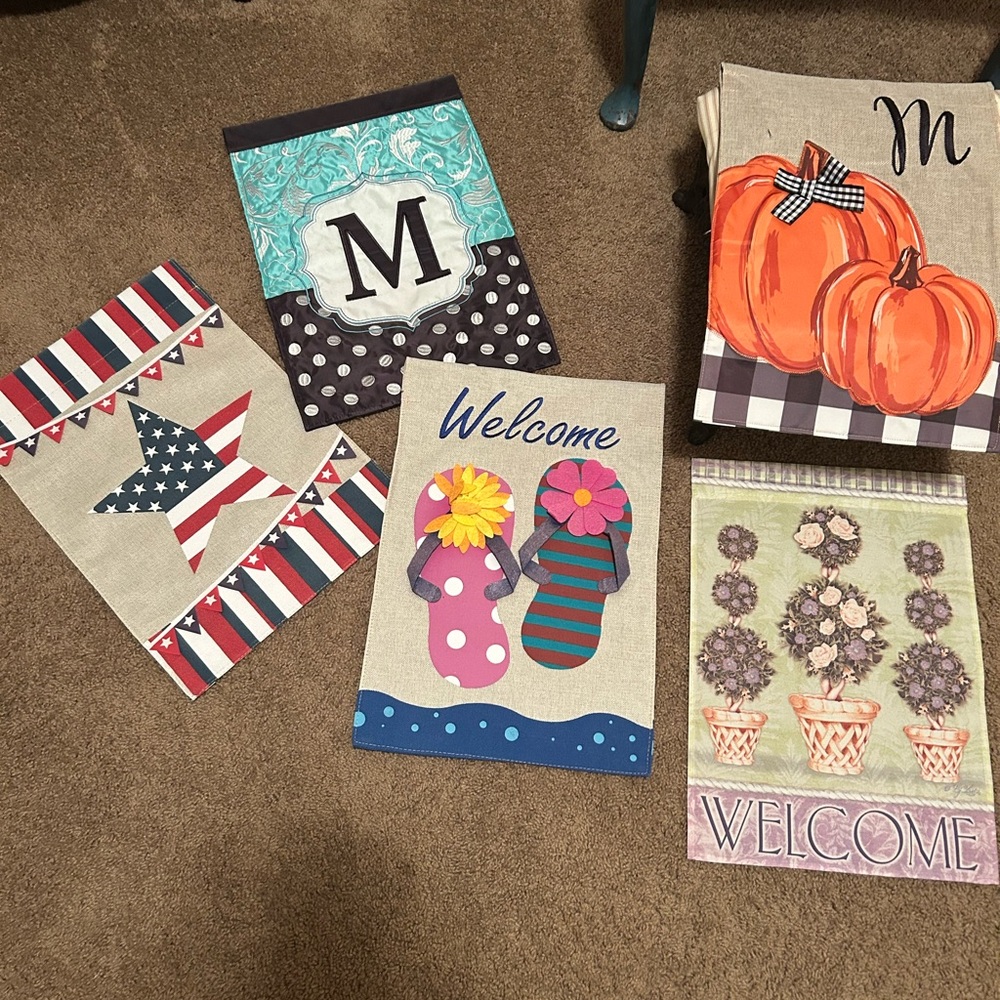 Colorful Welcome Garden Flags Set